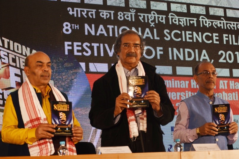 Mike Pandey (Centre) releasing the festival directory.