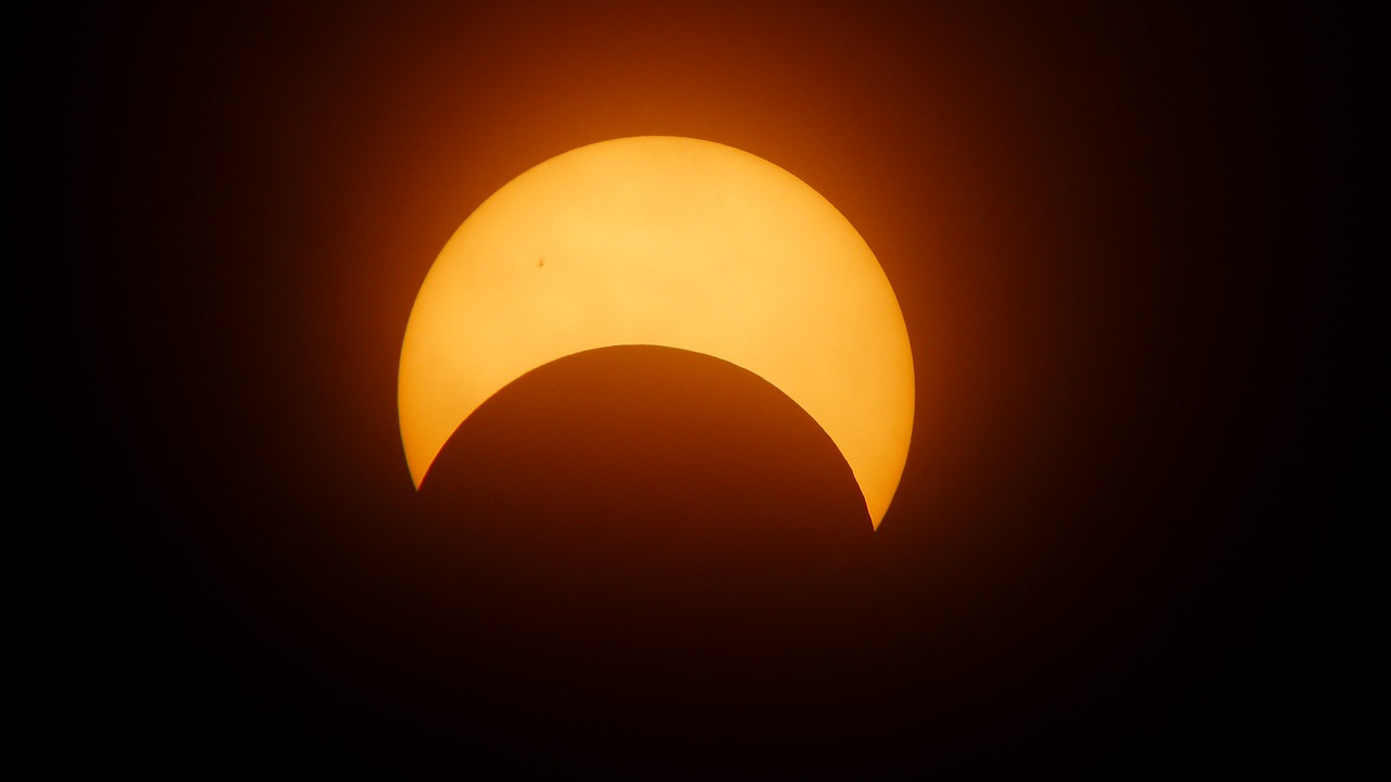 Study of Ancient Eclipses Can Unveil Past Climate Trends