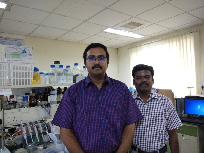 Prof. Vignesh Muthuvijaya with Dr. T. Ponrasu
