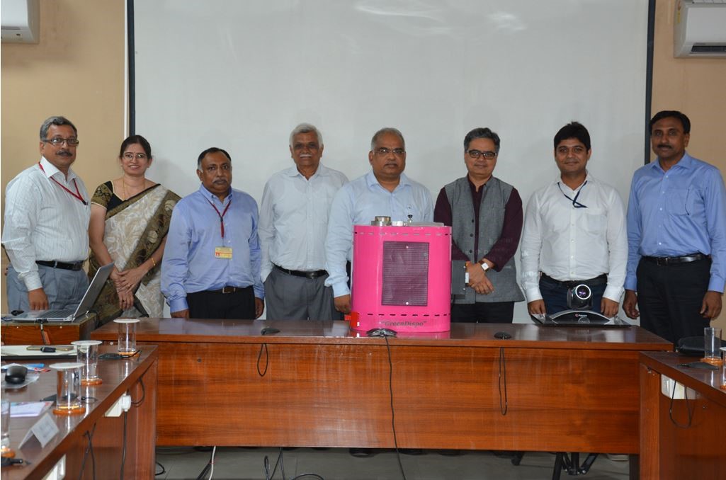 Two Top R&D Institutions Come Together To Help in Better Disposal of Sanitary Napkins